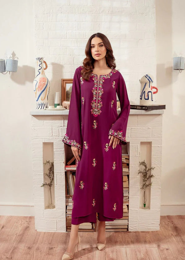 Rosebud Embroidered 2pcs